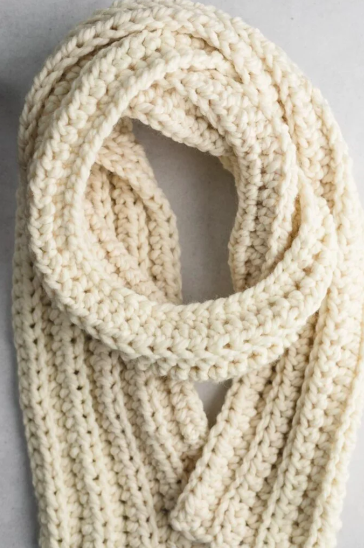 Easy Crochet Scarf Pattern for Beginners (Step-by-Step Tutorial)