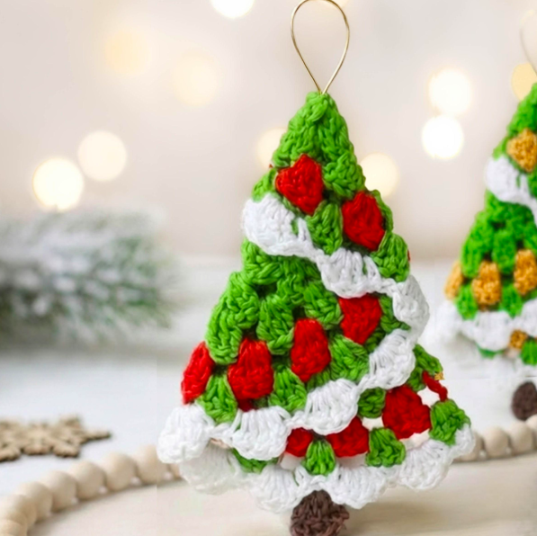 easy-christmas-crochet-decorations
